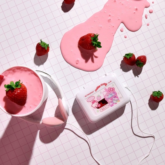 Hello Kitty Strawberry Milk Cassette Player - Picture 2 of 3